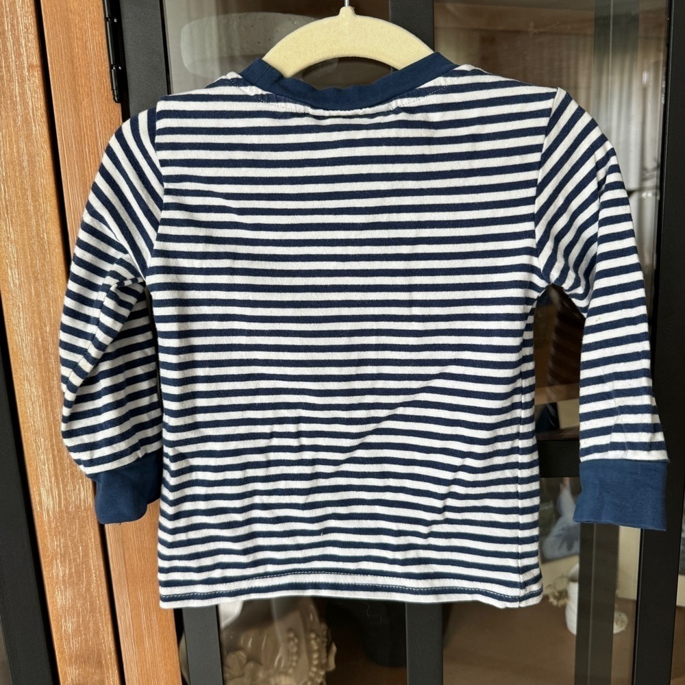 Cecil & Lou firetruck engine appliqué tee long sleeve baby boy embroidered navy - Picture 4 of 4